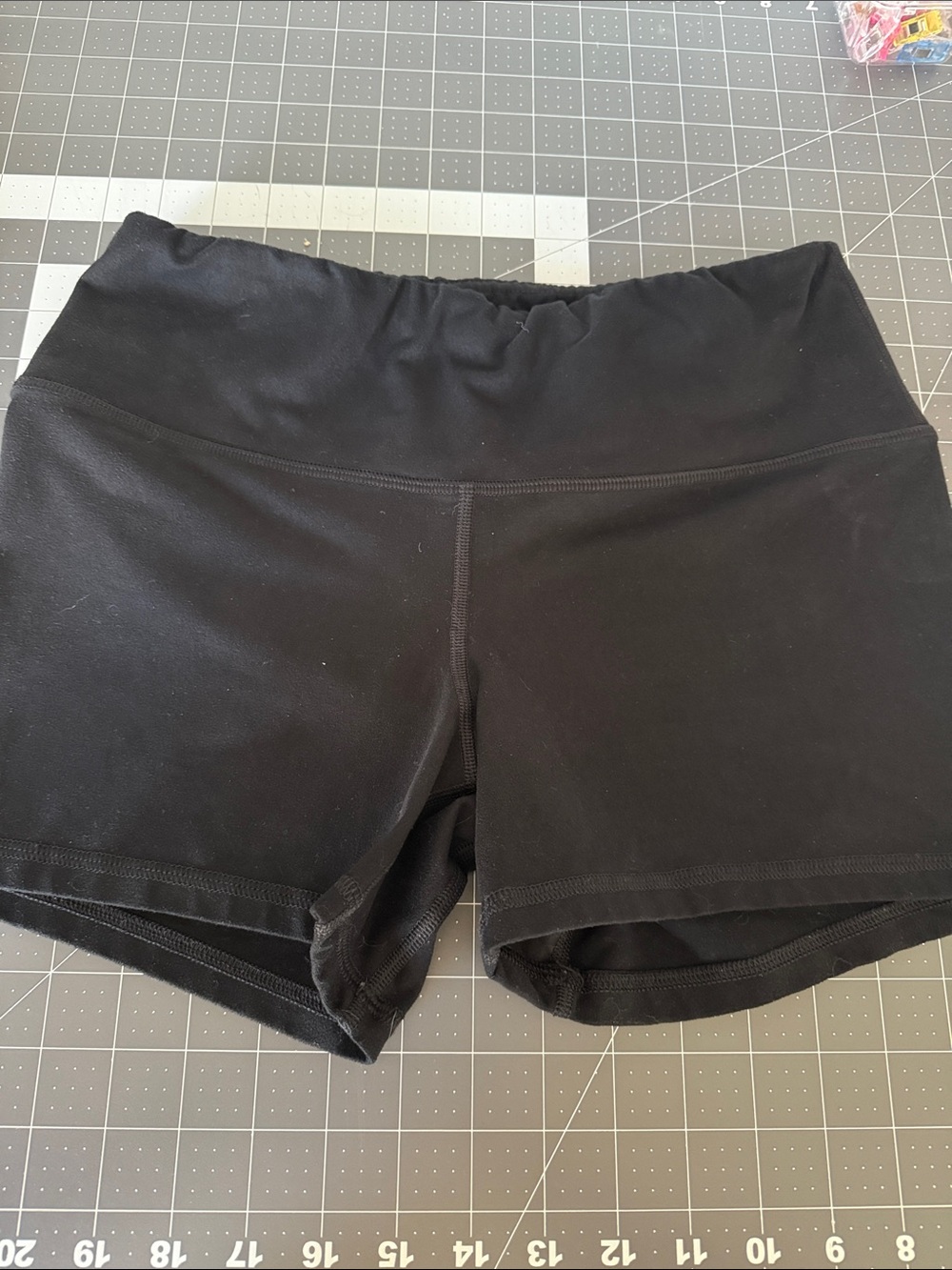 Fleo Black High-Waist Athletic Shorts